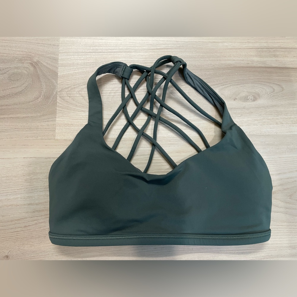 Lululemon Free to be Wild bra